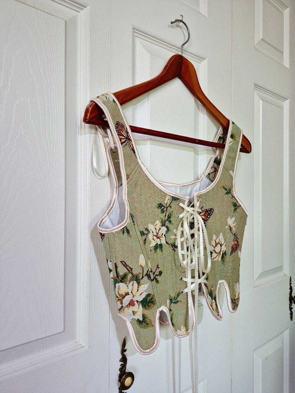 Green Monarch Butterfly Corset With Cream Ribbon - Picture 4 of 9